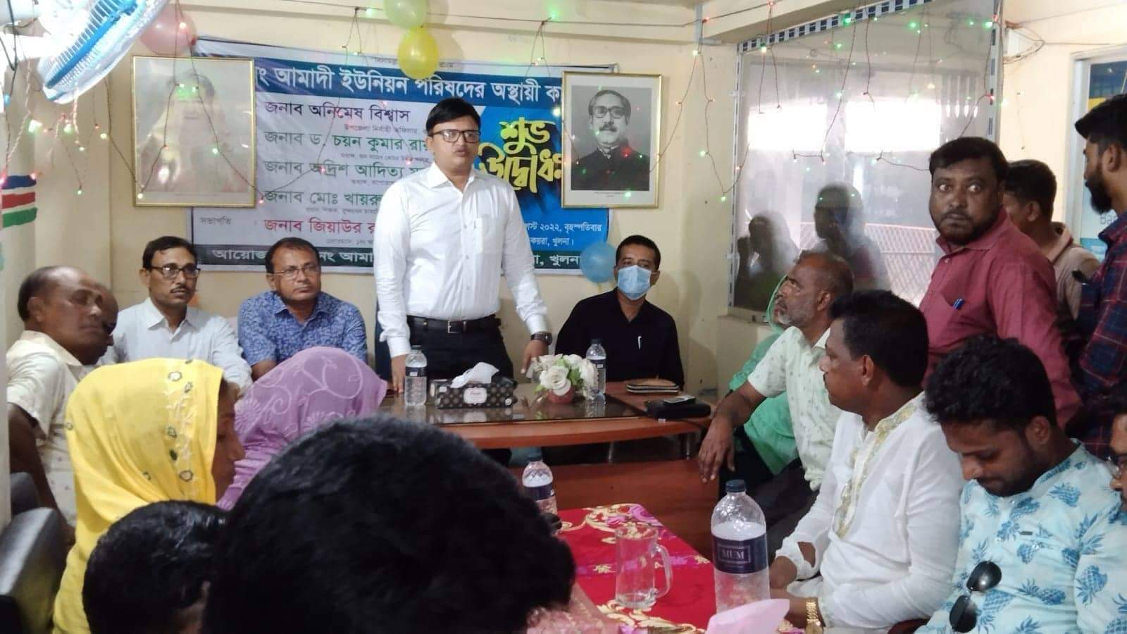 কয়রার আমাদী ইউনিয়ন পরিষদের অস্থায়ী কার্যালয়ের উদ্বোধন