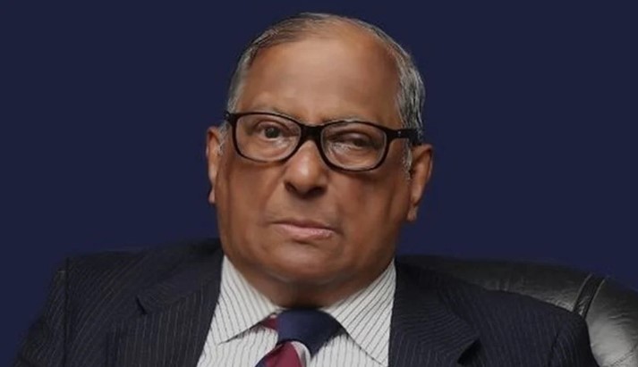 অর্থনীতিবিদ আকবর আলি খান আর নেই