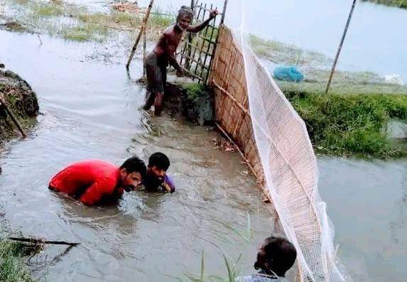 পাইকগাছায় সরকারি খাস খাল অবমুক্ত; ৩,০০০ একর ধানের জমির জলাবদ্ধতা নিরসন