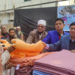 বিরামপুরে জনতা ব্যাংকের শীতবস্ত্র বিতরণ