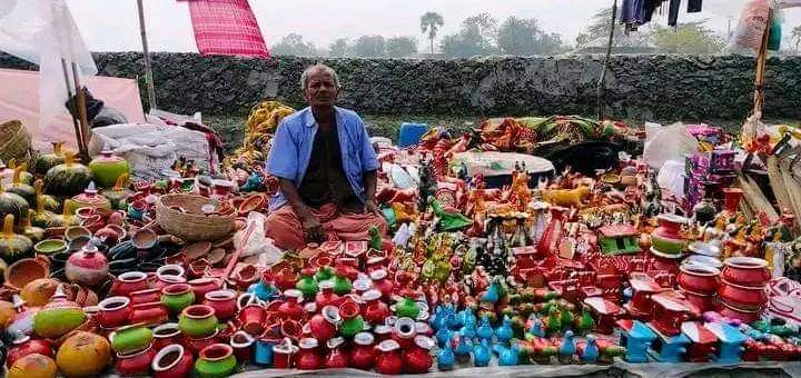 খুলনার কয়রার চলছে ঐতিহ্যবাহী মধু মেলা