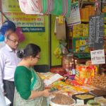 কলারোয়ায় আসন্ন রমজান মাসকে সামনে রেখে উপজেলা প্রশাসনের বাজার মনিটরিং; দুটি প্রতিষ্ঠানে জরিমানা