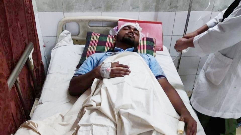 স্বপ্নপুরীর কর্মচারীদের হামলায় গুরুতর আহত জবির ৩ শিক্ষার্থী
