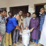 কয়রায় মহারাজপুর ইউনিয়নে জেলেদের মাঝে চাল বিতরণ