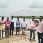 ঘূর্ণিঝড় মোখা মোকাবেলায় কয়রায় পুলিশের মহড়া ও মাইকিং