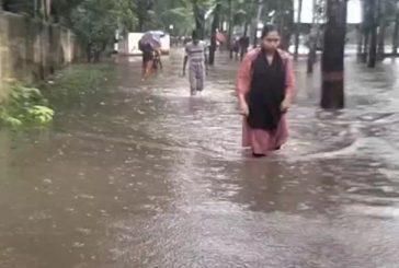 বরিশালে এখনো বিপৎসীমার উপরে ২ নদীর পানি