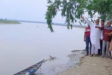 মাটি কাটায় কপোতাক্ষে ভাঙ্গন;পাইকগাছায় ২ শতাধিক পরিবার ভিটেমাটি ছাড়া