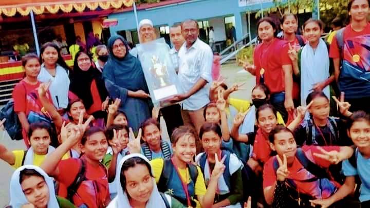 গ্রীষ্মকালীন ক্রীড়া প্রতিযোগিতায় মেহেরুন্নেছা বালিকা উচ্চ বিদ্যালয় চ্যাম্পিয়ন,নতুন সূর্য পরিবারের অভিনন্দন