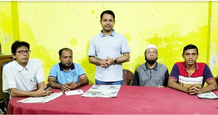 খুলনা-৬(পাইকগাছা-কয়রা)এমপি প্রার্থীর সাংবাদিকের সাথে মতবিনিময়