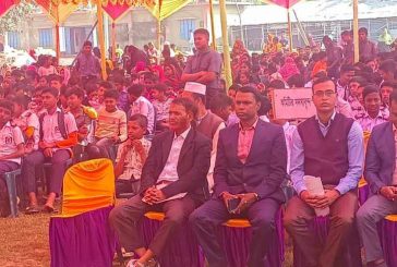 কয়রায় বই বিতরণ উৎসব