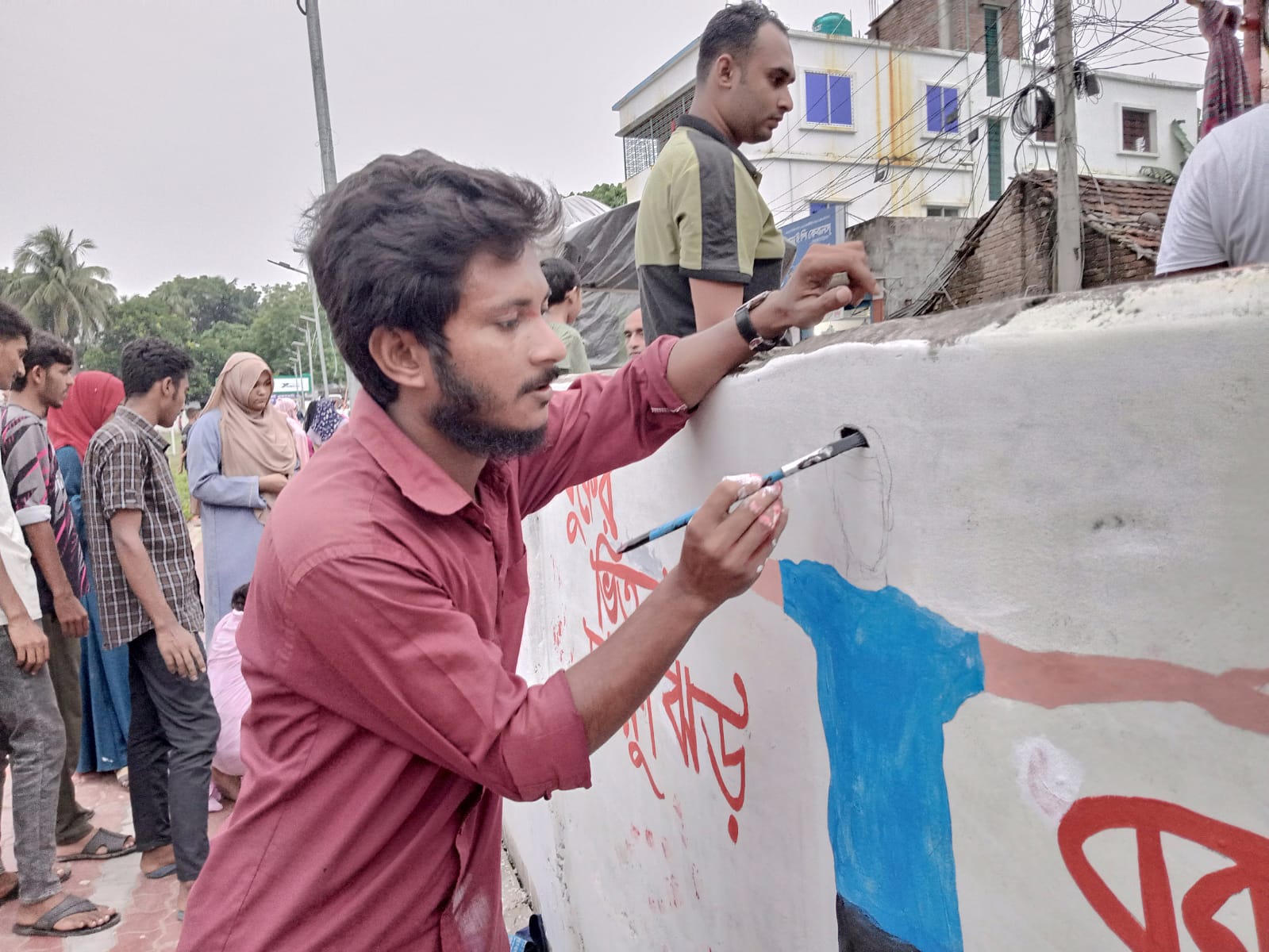 রঙীন দেয়ালচিত্রে বদলে গেছে কলারোয়া বলফিল্ড