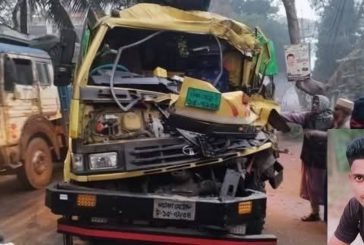 কলারোয়ায় সড়ক দূর্ঘটনায় ট্রাকের হেলপার নি/হ/ত