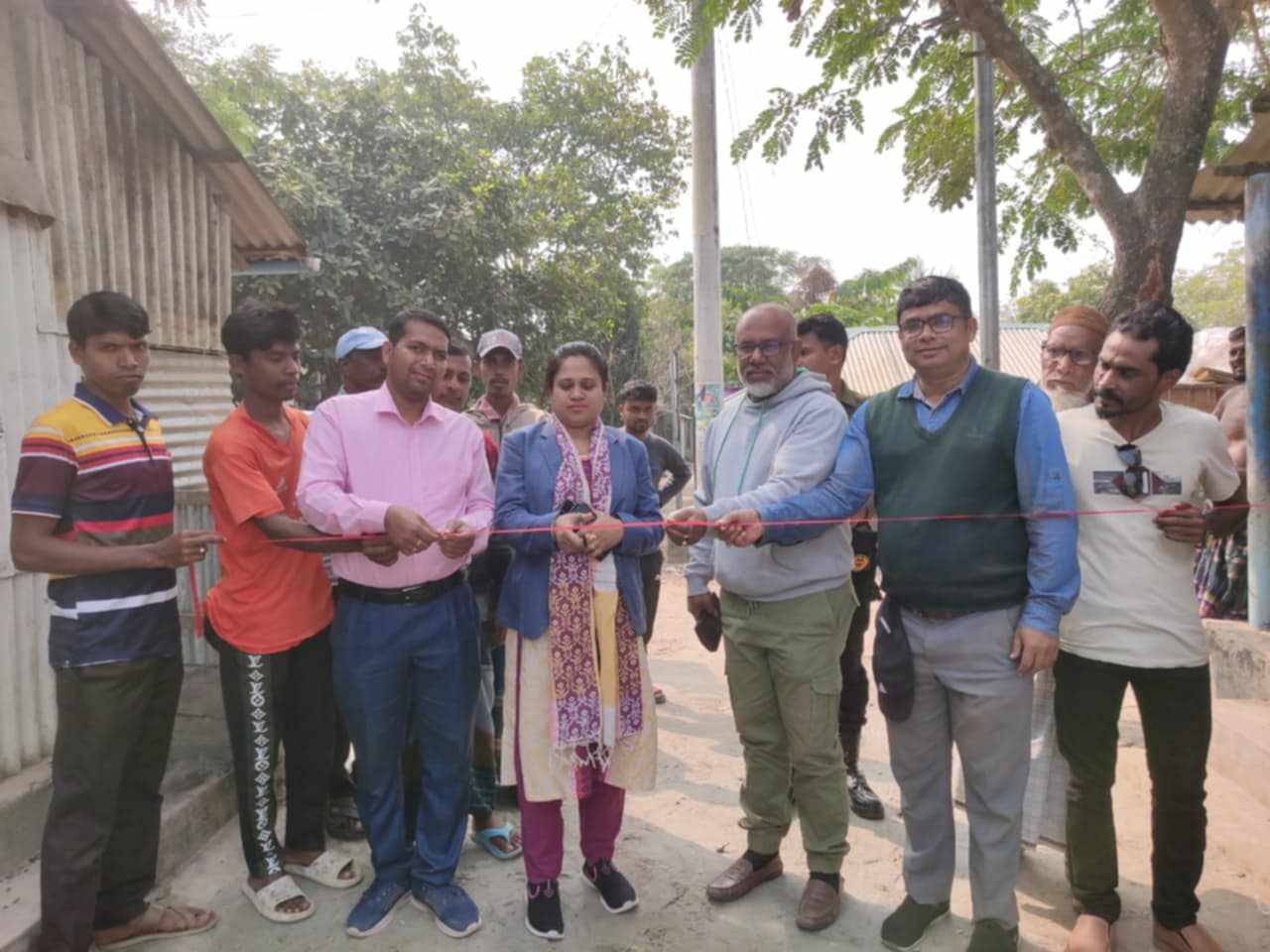 কয়রায় টেপাখালি থেকে লঞ্চঘাট পর্যন্ত সড়ক উদ্বোধন