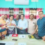 কলারোয়ায় নবাগত উপজেলা শিক্ষা অফিসারের সাথে সৌজন্য মতবিনিময়