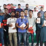 সাতক্ষীরায় সাংবাদিকদের হাতে অর্থসহ পবিত্র কোরআন উপহার দিল ছাত্রশিবির