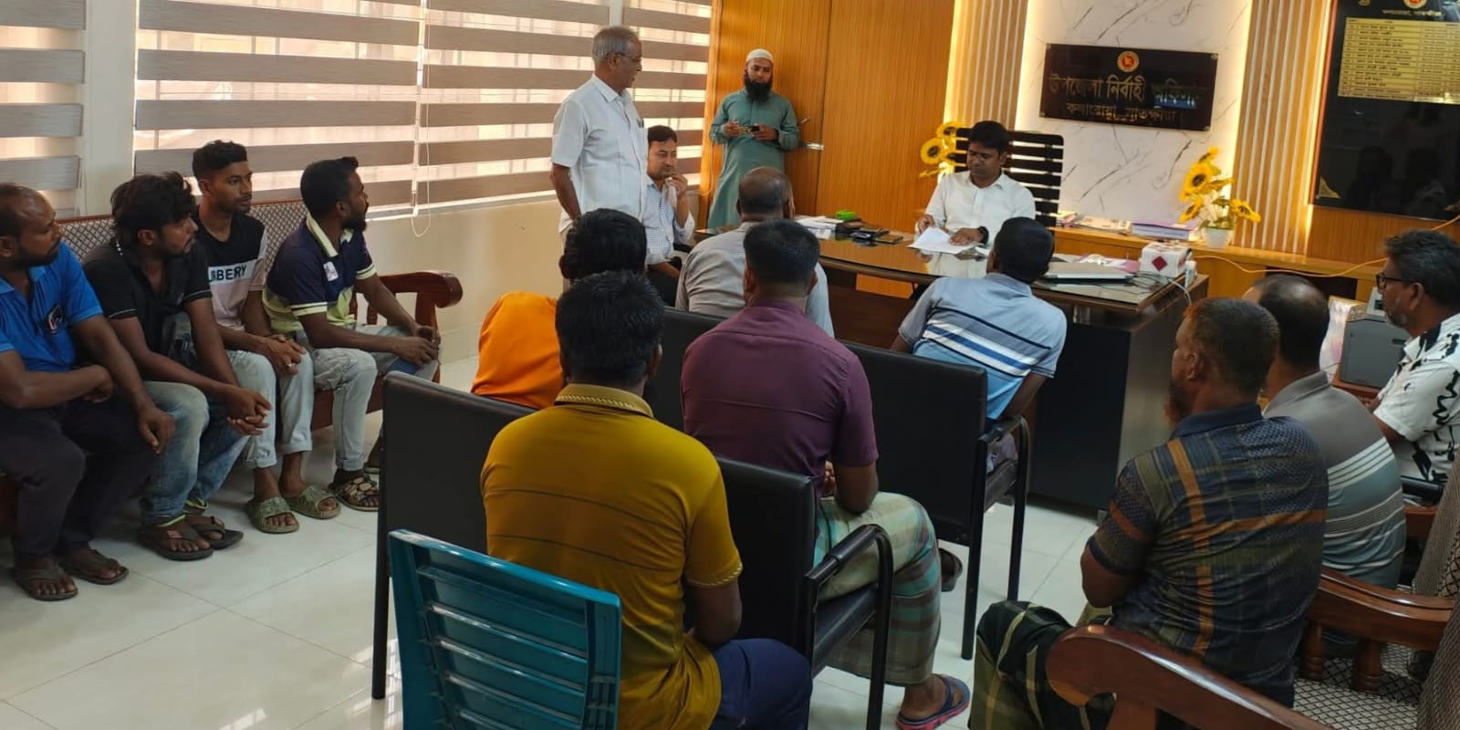 কলারোয়া পৌরশহরে যানজট নিরসনে প্রশাসনের নানা উদ্যোগ গ্রহণ