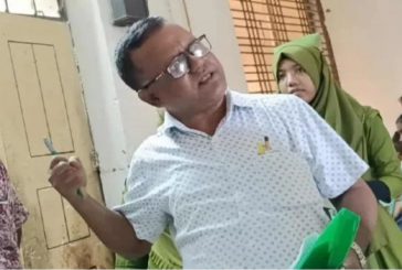 ধর্ষিতা শিশুর বাবাকে গালি দেওয়া সেই চিকিৎসক বরখাস্ত