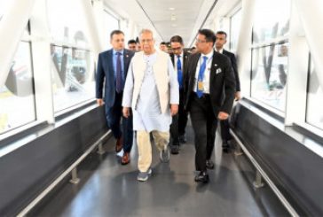ইতালি পৌঁছেছেন প্রধান উপদেষ্টা