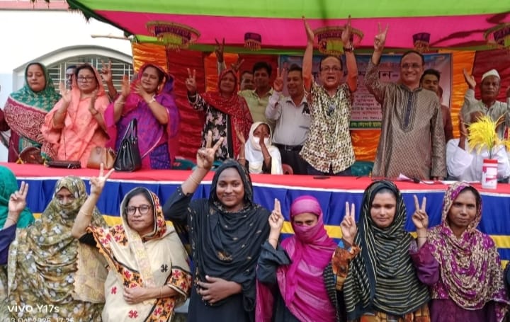 কলারোয়ায় মহিলা দলের ওয়ার্ড সম্মেলন অনুষ্ঠিত