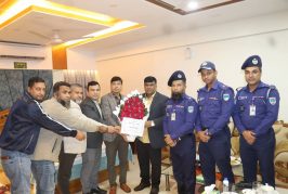 সাতক্ষীরার নবাগত পুলিশ সুপার আরেফিন জুয়েলের যোগদান