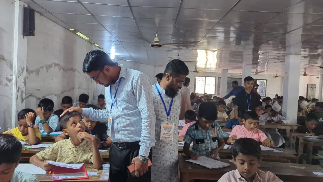 ‎কলারোয়ায় কিশোরকণ্ঠ মেধাবৃত্তি পরীক্ষা অনুষ্ঠিত