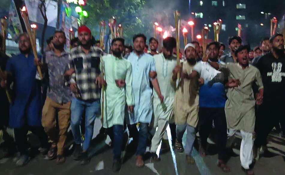এনসিপির মশাল মিছিলে ‘জয় বাংলা’ স্লোগান