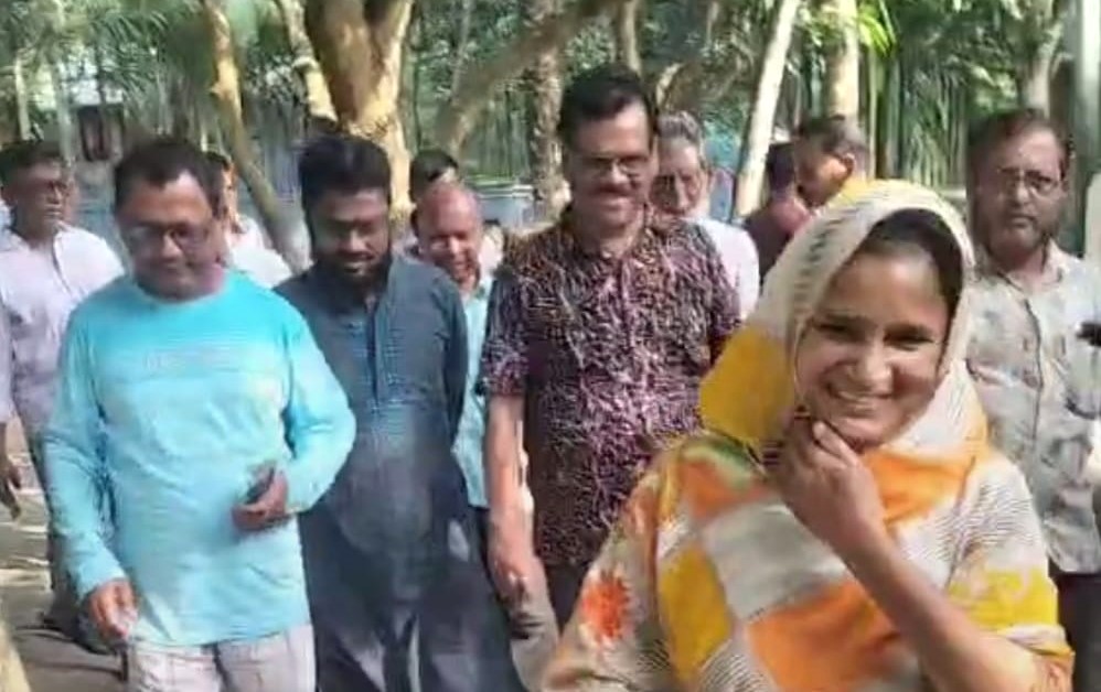 কলারোয়ায় জনসংযোগে সাবেক এমপি হাবিব