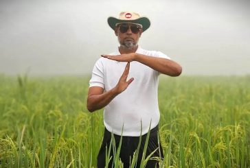 ফেনীতে মনোনয়ন না পেয়ে বিএনপি নেতার অভিনব প্রতিবাদ