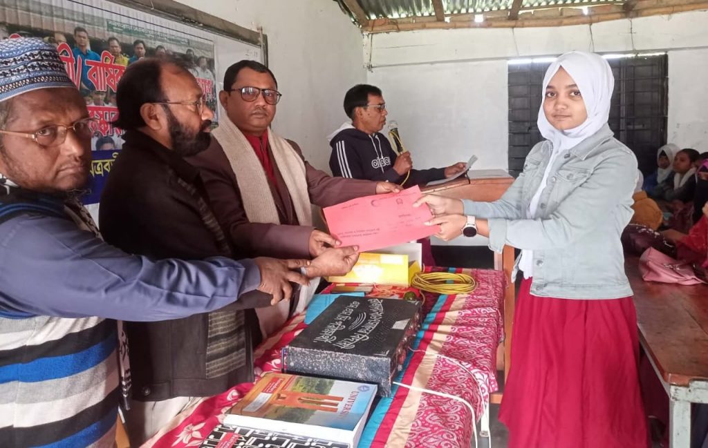 কলারোয়া বেত্রবতী হাইস্কুলের ফলাফল প্রকাশ
