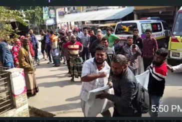 ‎সাতক্ষীরা-খুলনা মহাসড়কে ত্রিমুখী সংঘর্ষে মাহেন্দ্রা উল্টে মা-ছেলে নিহত, আহত ৮