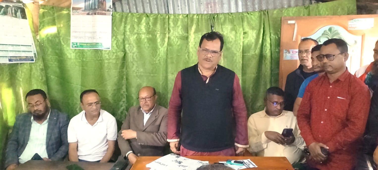 কলারোয়ায় সাংবাদিকদের সাথে বিএনপি’র প্রার্থী সাবেক এমপি হাবিবের মতবিনিময়