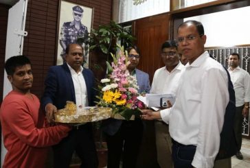 তারেক রহমানকে ফুল ও মিষ্টি পাঠিয়েছেন মমতা