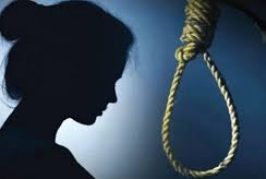 স্বামীকে ভিডিও কলে রেখে ফাঁস নিলেন প্রবাসীর স্ত্রী