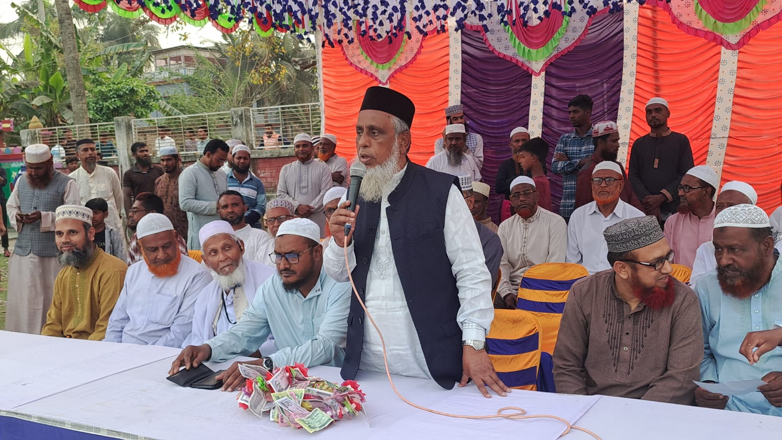 দুর্নীতি ও চাঁদাবাজিমুক্ত জনপদ উপহার দিতে চাই: অধ্যক্ষ ইজ্জত উল্লাহ এমপি