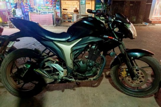 কালিগঞ্জে পরিত্যক্ত অবস্থায় মোটরসাইকেল উদ্ধার,থানায় হস্তান্তর