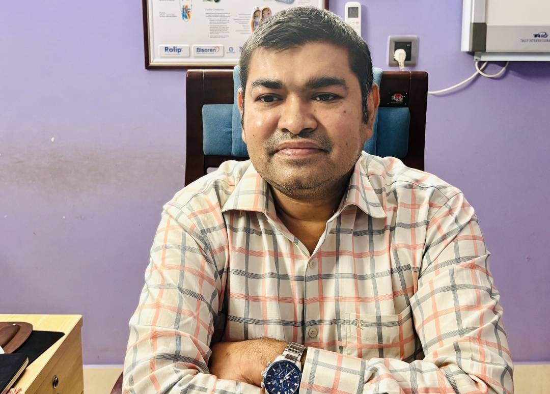 সাতক্ষীরা মেডিকেল কলেজ হাসপাতালে ডা. ফয়সাল আহমেদের যোগদান