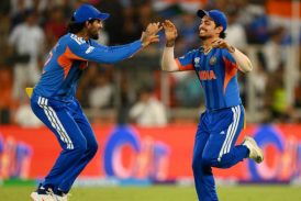 টি-টোয়েন্টি বিশ্বকাপে টানা দ্বিতীয়বারের মতো চ্যাম্পিয়ন হলো ভারত