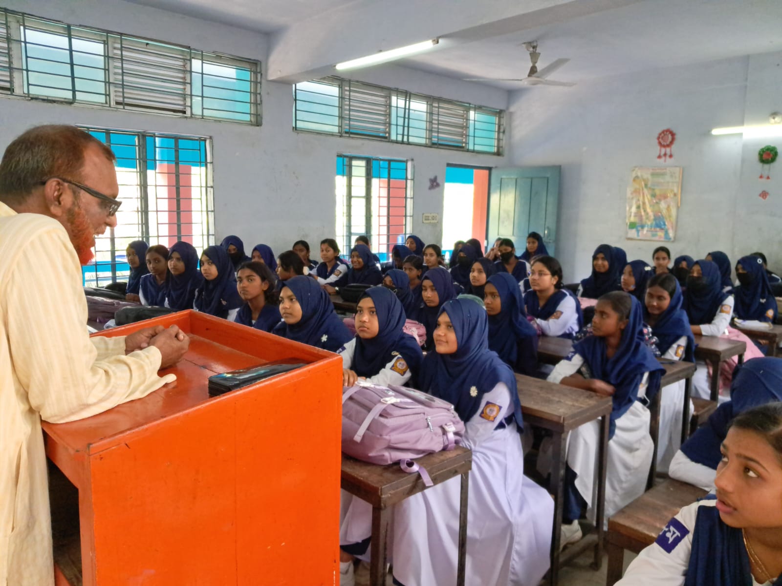 অবসরপ্রাপ্ত শিক্ষকদের পুল গঠনে শিক্ষা মন্ত্রণালয়ের নির্দেশ