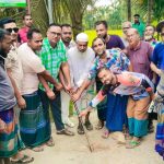 কালিগঞ্জের বিষ্ণুপুরে সড়কের নির্মাণকাজ উদ্বোধন