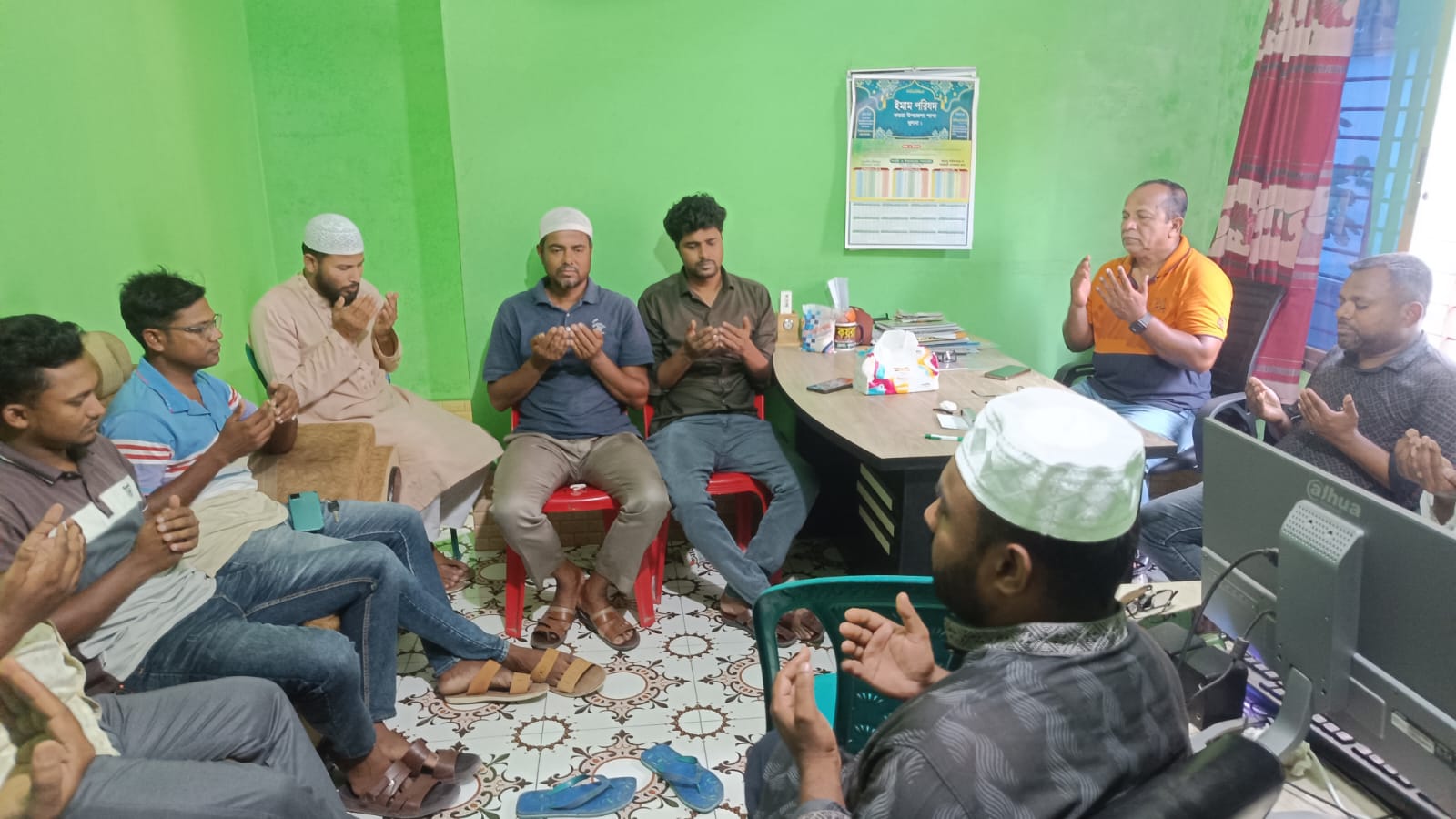 সাংবাদিক কোহিনুরের সহধর্মিনীর সুস্থতা কামনায় কয়রা প্রেসক্লাবের দোয়া