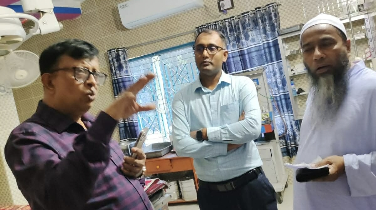 কলারোয়ায় অনিয়মের অভিযোগে ক্লিনিকসহ ৫টি প্রতিষ্ঠান বন্ধ ঘোষণা