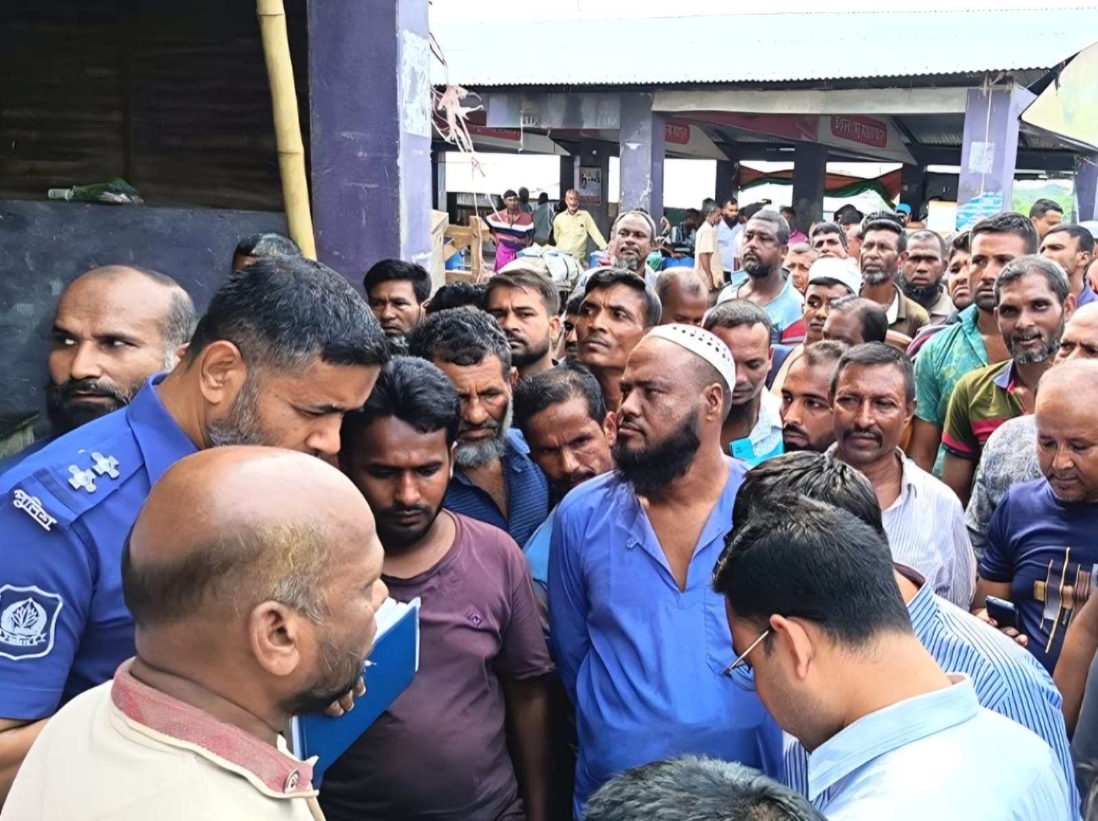 বাগেরহাটে মরা গরুর মাংস বিক্রি: দুই ব্যবসায়ীর কারাদণ্ড ও জরিমানা