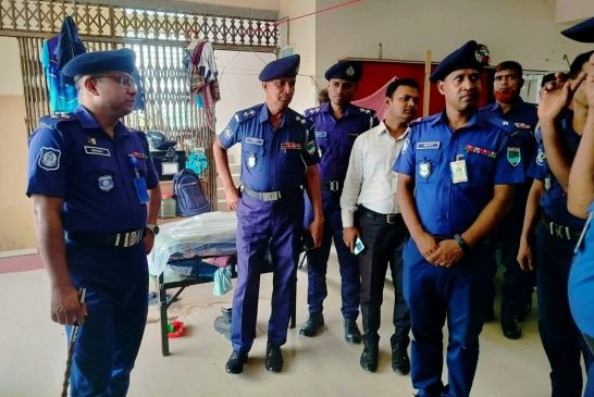 কালিগঞ্জ থানা পরিদর্শনে সাতক্ষীরার পুলিশ সুপার