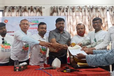 কয়রায় জাতীয় পল্লী উন্নয়ন দিবস পালিত: আলোচনা সভা ও চেক বিতরণ