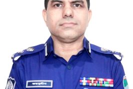 কালিগঞ্জে ৩য় শ্রেনীর ছাত্রীর হত্যার ঘটনাস্থল পরিদর্শনে অতিরিক্ত ডিআইজি  শেখ জয়নুদ্দীন পিপিএম