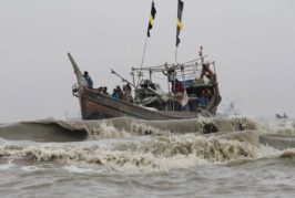 সাগরে ট্রলার ডুবে কুতুবদিয়ার পাঁচ জেলে নিখোঁজ