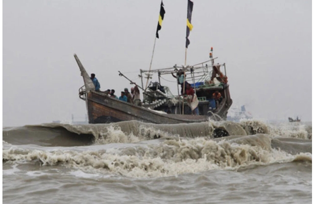 সাগরে ট্রলার ডুবে কুতুবদিয়ার পাঁচ জেলে নিখোঁজ