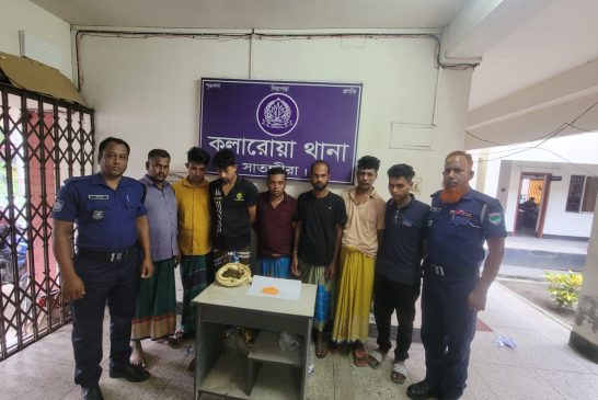 কলারোয়ায় মাদকবিরোধী বিশেষ অভিযানে আটক ৭
