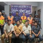 সুন্দরবনে নৌকা ডুবে ভাসছিল মাঝিসহ ৯ পর্যটক, ৯৯৯ নম্বরে ফোনকলে উদ্ধার