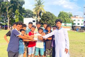 কলারোয়ায় নাঈম’স একাডেমির আয়োজনে ফুটবল ম্যাচ অনুষ্ঠিত